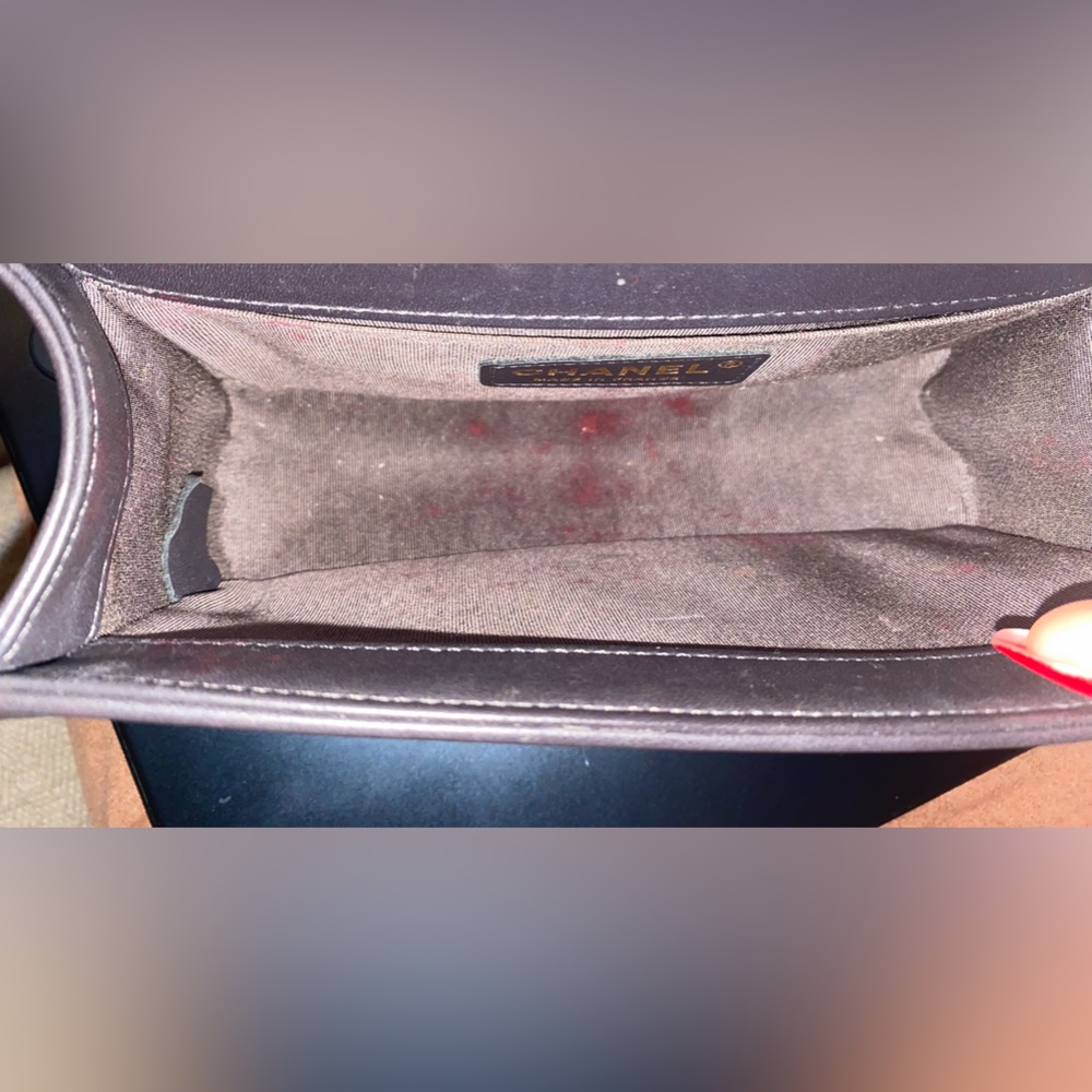 Chanel Classic Quilted Boy Bag Small Grey - Picture 14 of 14